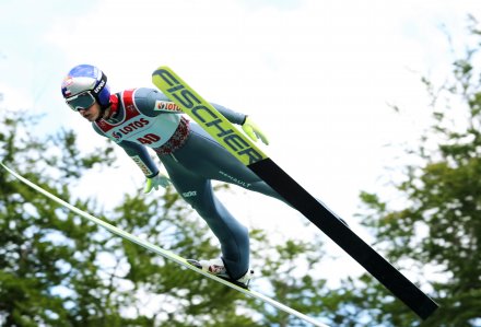 Tomasz Pilch w powietrzu